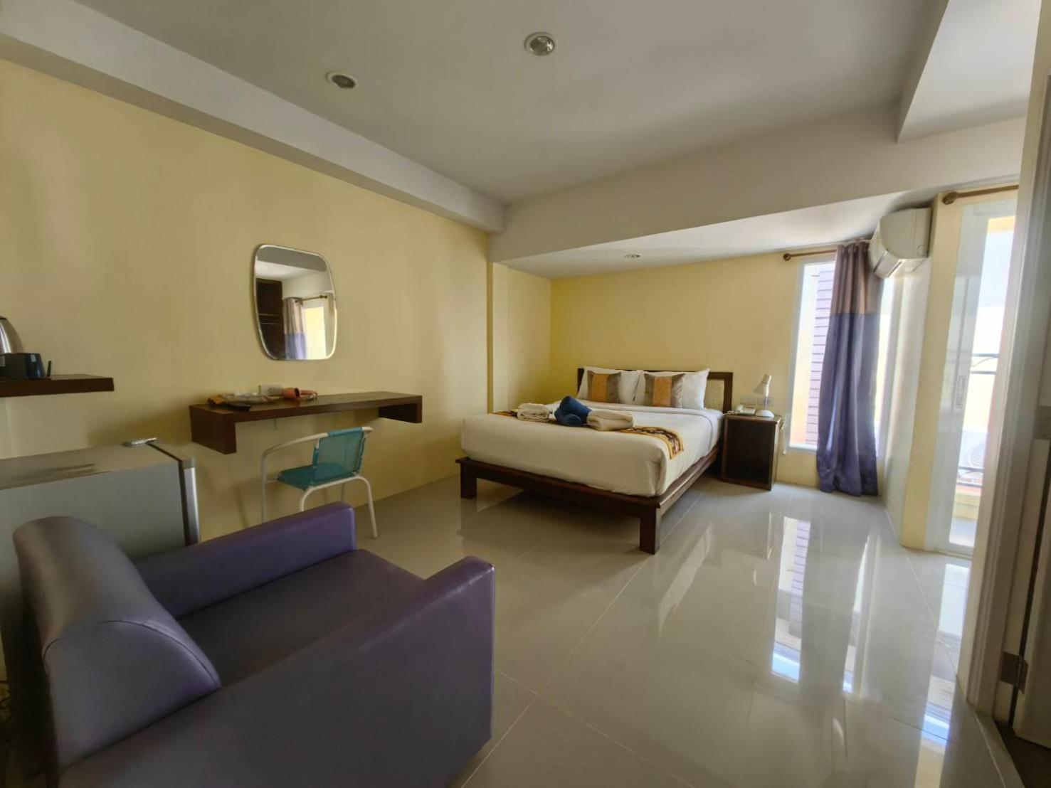 Hotel Chom By The Sea Ao Nam Mao Exterior foto