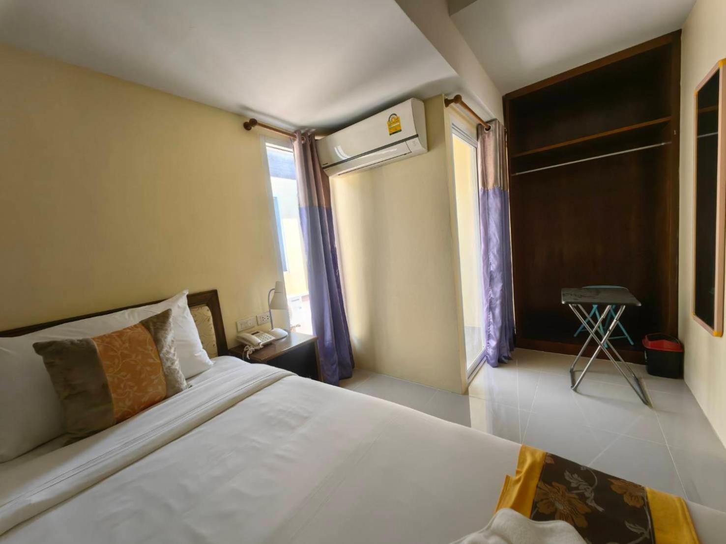 Hotel Chom By The Sea Ao Nam Mao Exterior foto