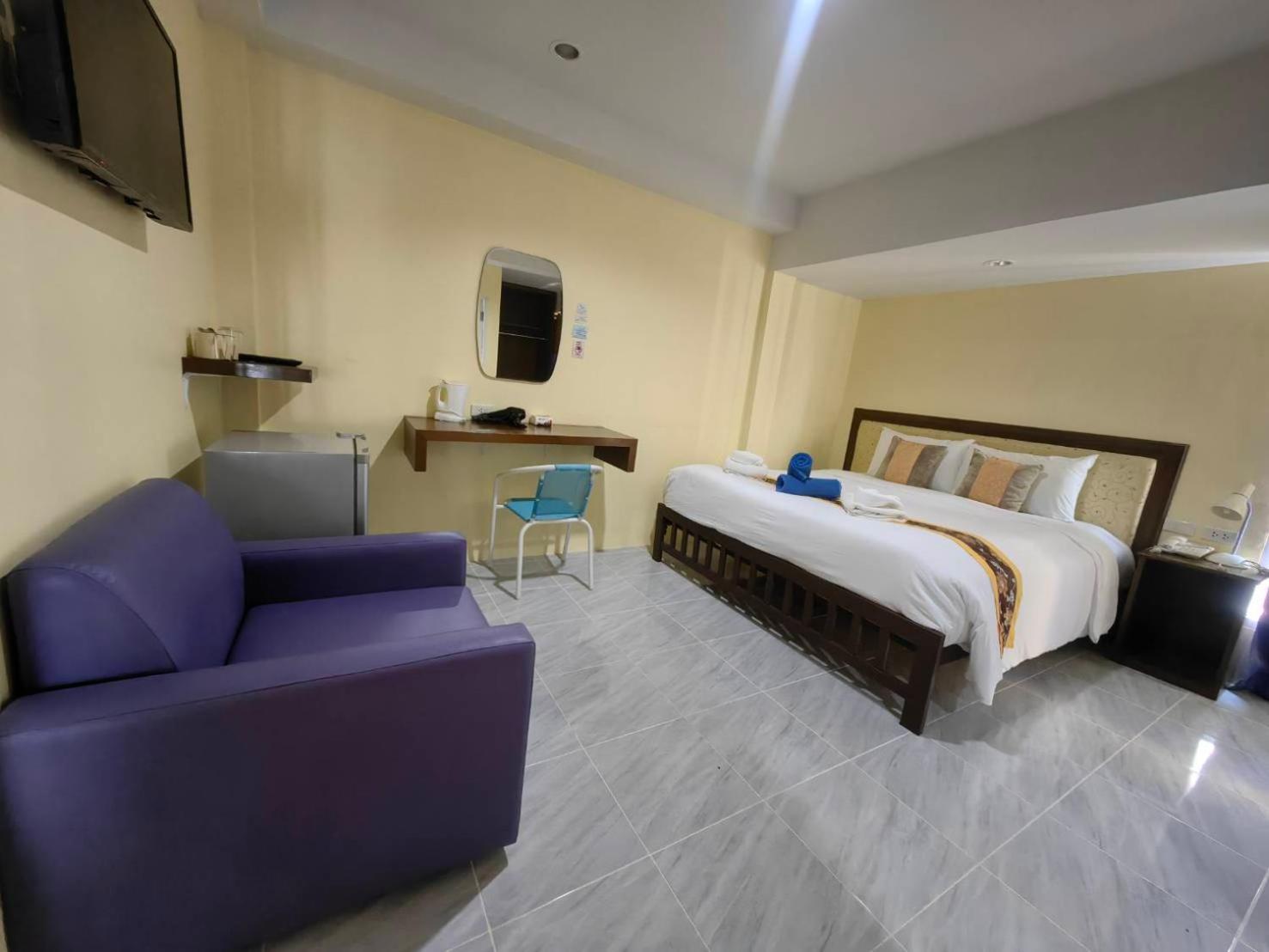Hotel Chom By The Sea Ao Nam Mao Exterior foto