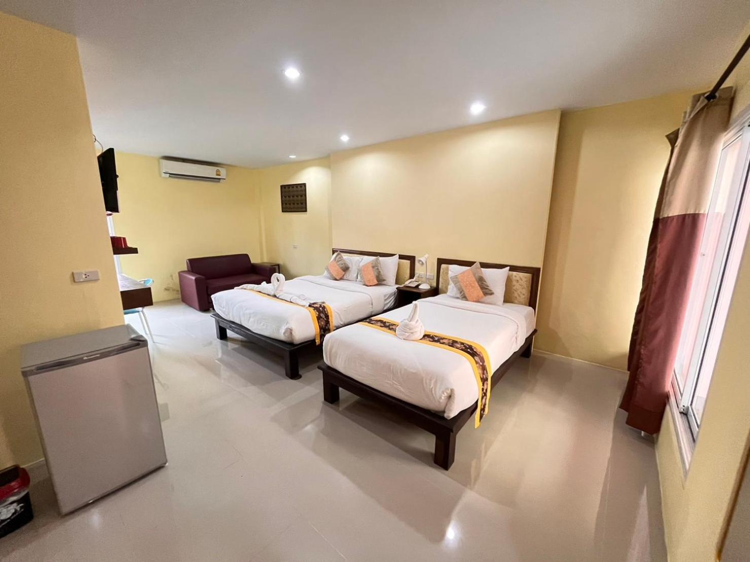 Hotel Chom By The Sea Ao Nam Mao Exterior foto