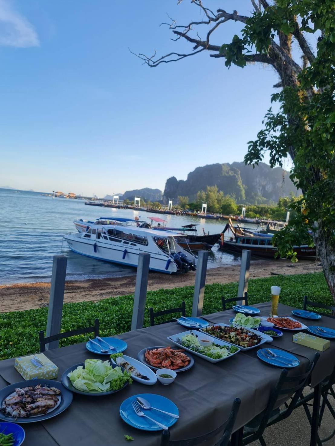 Hotel Chom By The Sea Ao Nam Mao Exterior foto